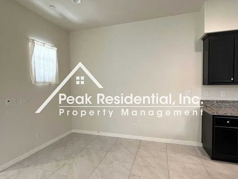 3283 Warbler Ct — Photo 7