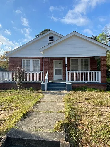 2944 10th St Photo 1