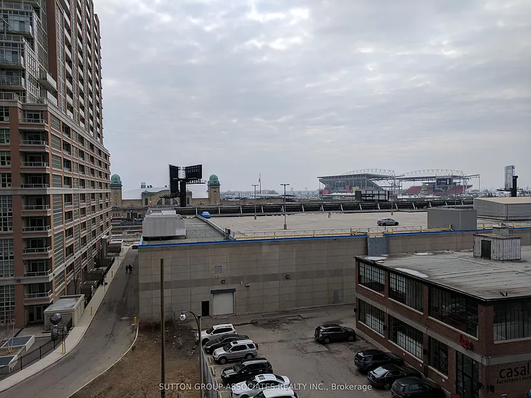 150 E Liberty St #508 — Photo 7