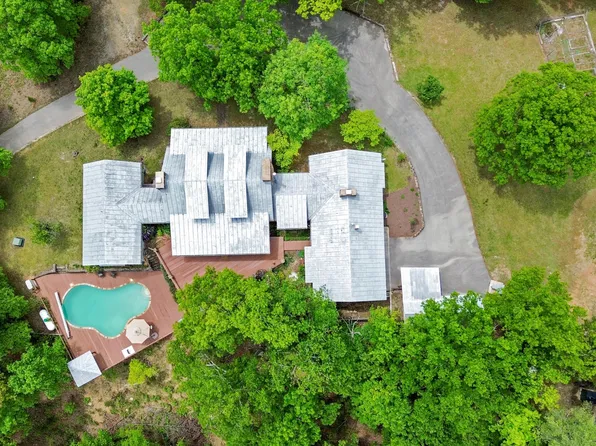 388 Hemlock Ridge Ln, Catawba, VA 24070