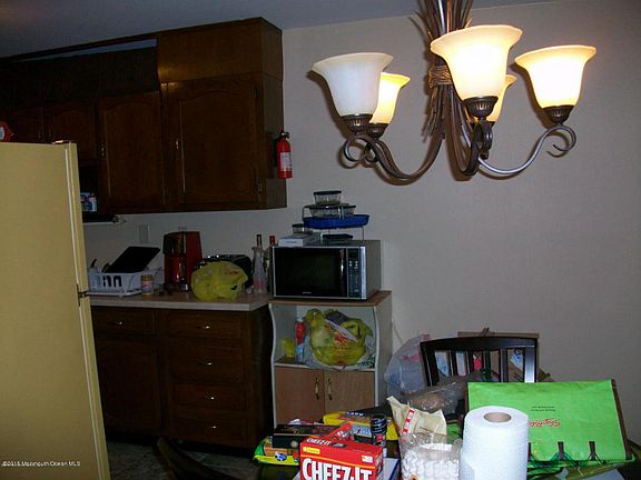 4th image of 46A Edinburgh Ln #A