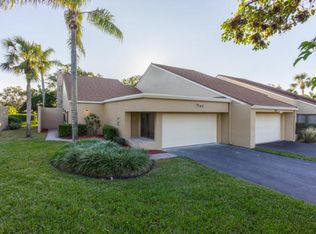 45 Balfour Rd, Palm Beach Gardens, FL 33418