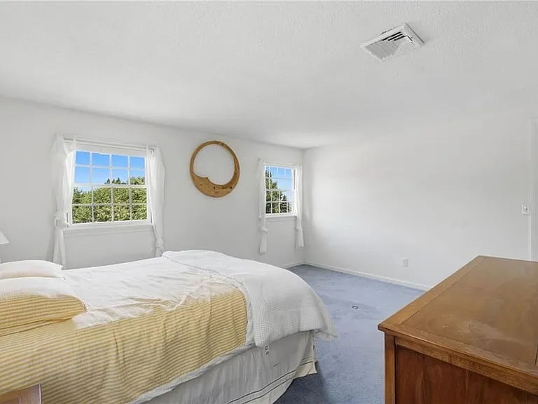 131 Taylor Rd — Photo 19