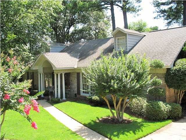 1st image of 514 Wakefield Dr