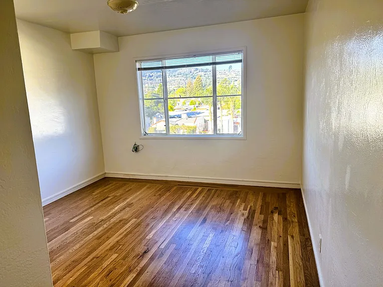 3105 High St — Photo 29