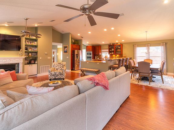 5th image of 134 Coquina Key Dr