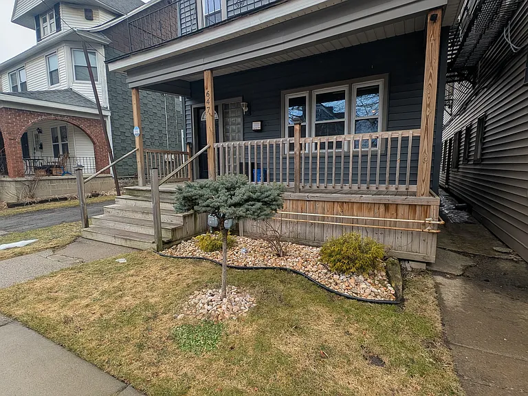 647 West Ave #2 — Photo 1