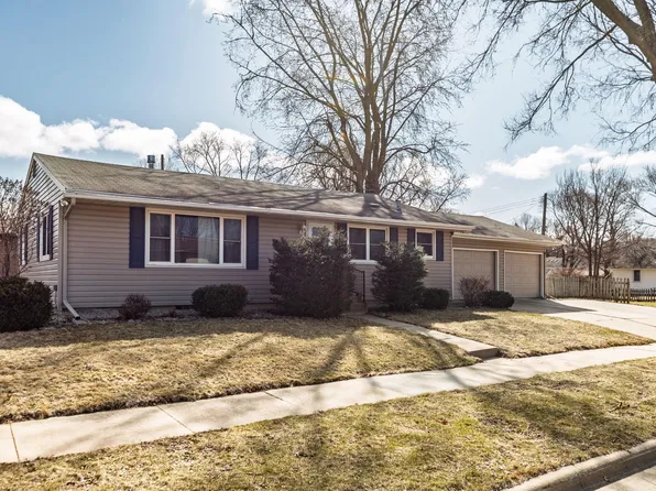 2610 18th Ave NW, Rochester, MN 55901