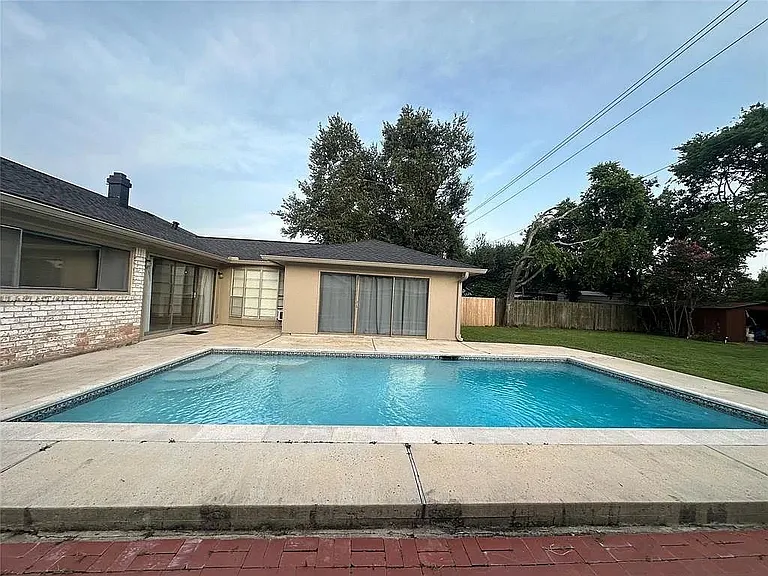 12139 Huntington Park Dr — Photo 22