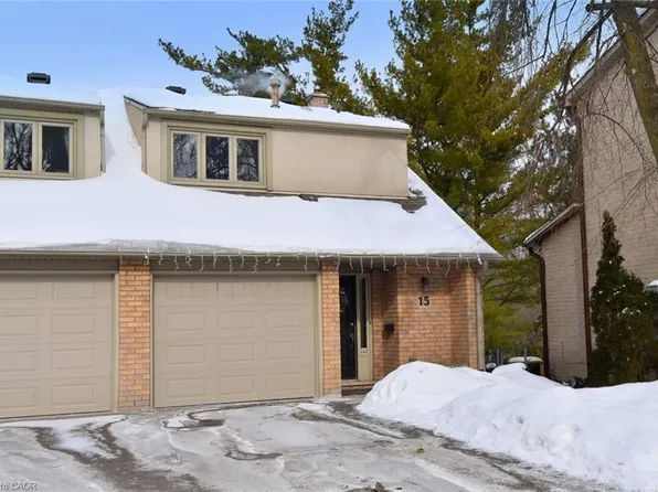 109 Wilson St W #15, Hamilton, ON L9G 1N4