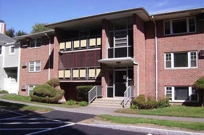 1 bed, 696 sqft, $1,975 — Photo 1