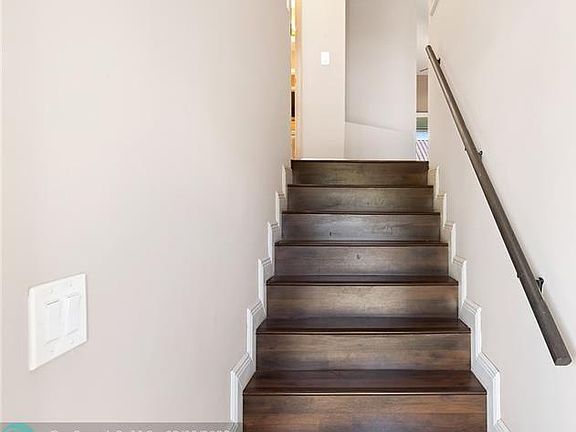 3rd image of 1304 Congressional Way #1304