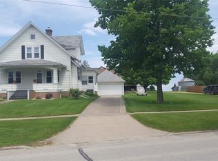 503 E Iowa St, Monona, IA 52159