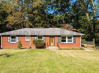 564 Chesterfield Dr, Clarksville, TN 37043