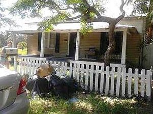1st image of 3206 E 9th Ave