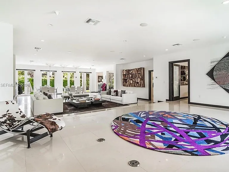 3020 Brickell Ave — Photo 3