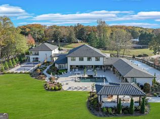 6022 Jim Crow Rd, Flowery Branch, GA 30542