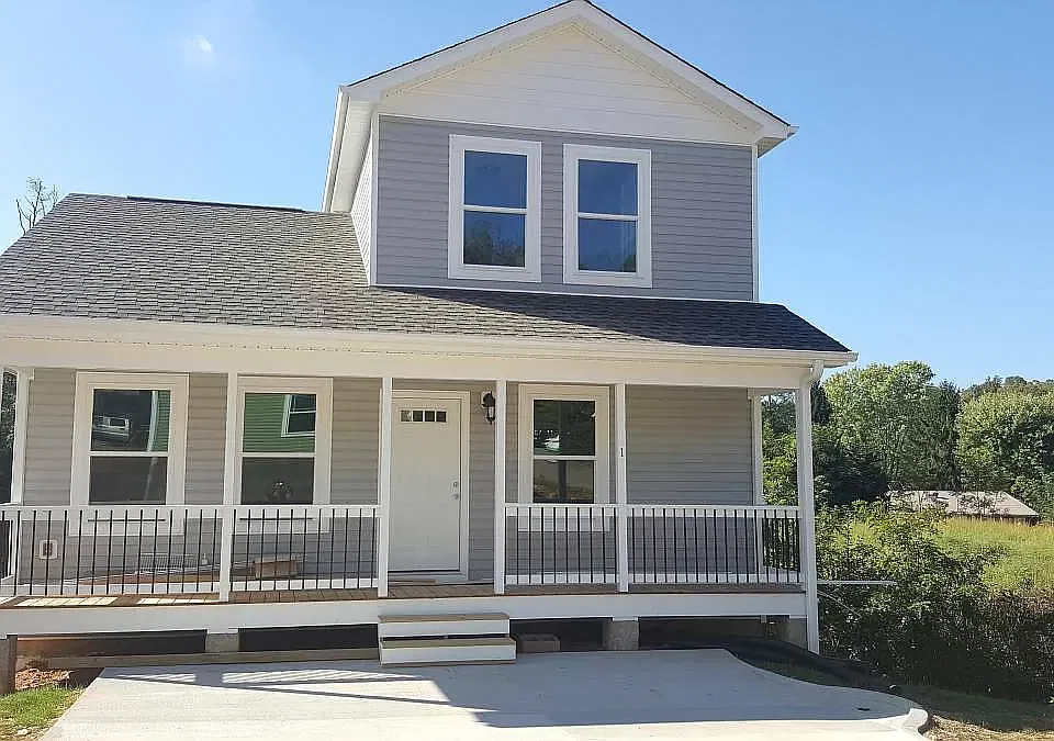 1 Red Clover Dr