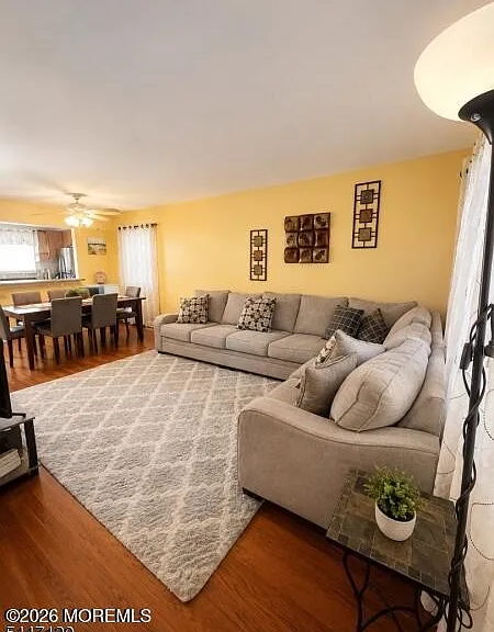 728 Greens Ave #17 — Photo 4