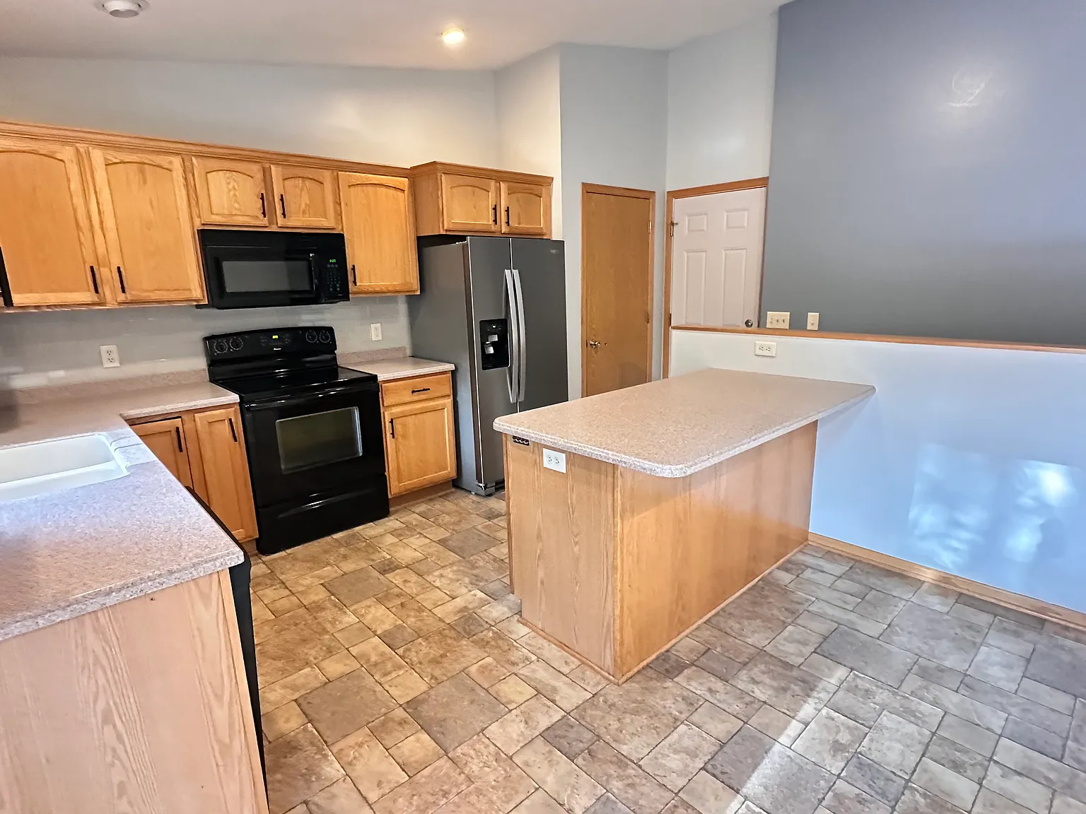 3 bed, 1520 sqft, $1,800 — Photo 4