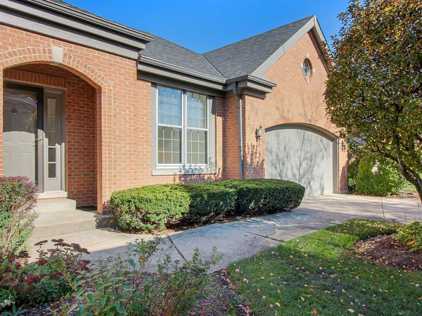 190 Ashfield Ct, Bloomingdale, IL 60108