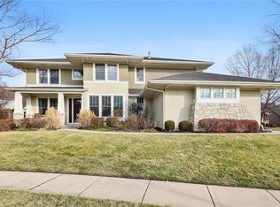 5126 W 164th Ter, Overland Park, KS 66085