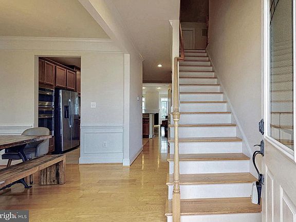 2nd image of 208 Samantha Dr