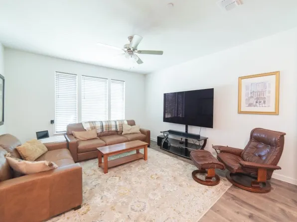 6121 Baritone Ct, Sachse, TX 75048