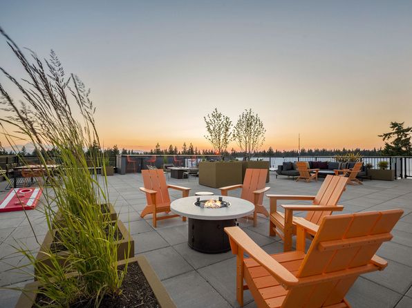 Ion Town Center | 18004 Midvale Ave N, Seattle, WA