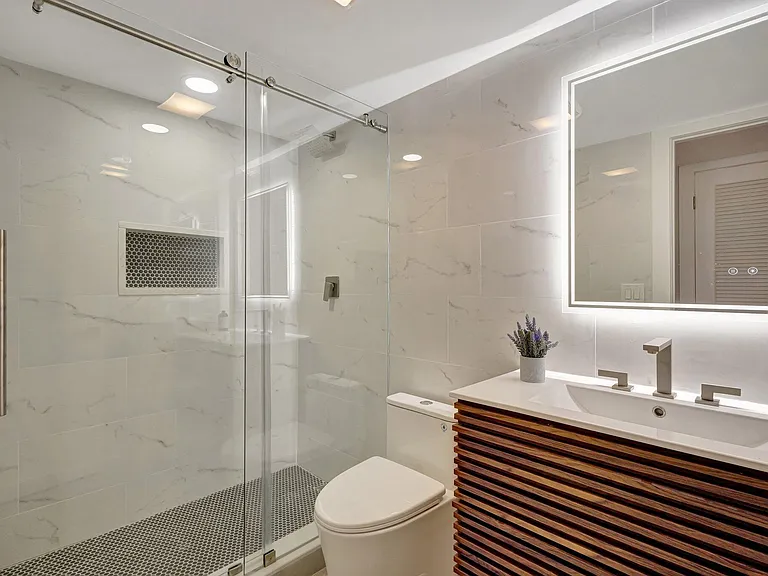 4090 Tivoli Ct #208 — Photo 18
