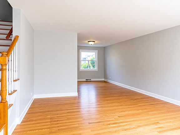 3rd image of 1420 N Harlem Ave APT E