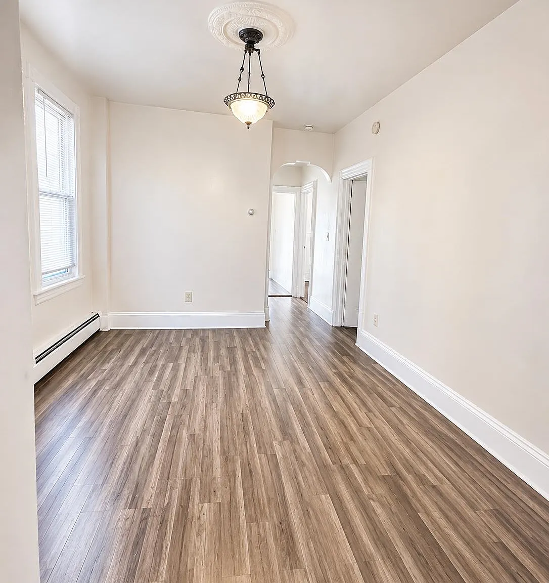 3 bed, 1.0 bath, $2,300 — Photo 2