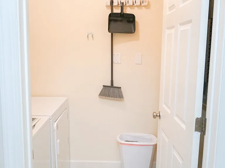 450 Park Ave #302 — Photo 10