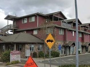 5230 Country Club Dr, Rohnert Park, CA 94928