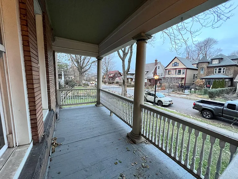 Private porch