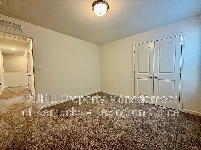 852 Halford Pl — Photo 31