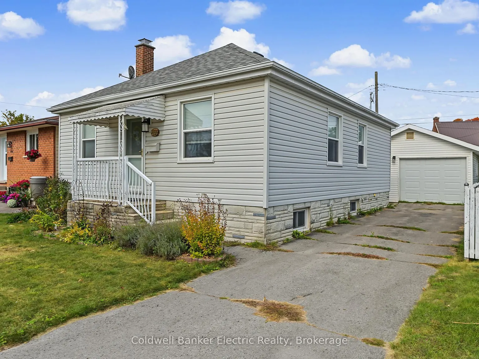 3 bed, $2,350 — Photo 2