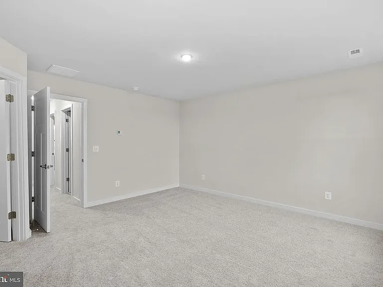 319 Huntwell West Blvd — Photo 15