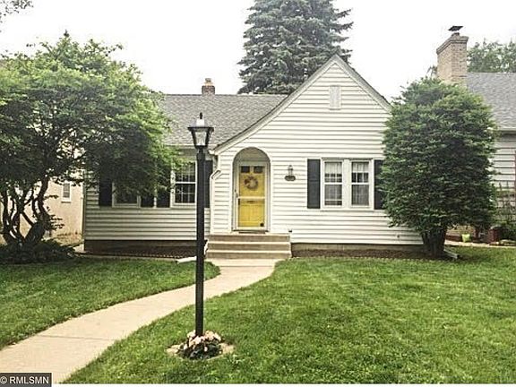 2nd image of 3118 Cleveland St NE