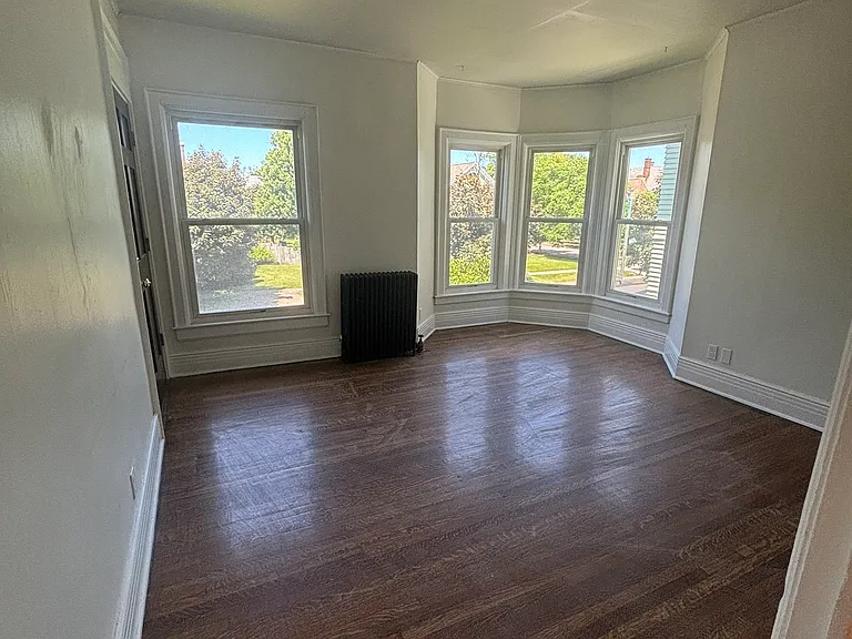 537 W Ferry St #3 — Photo 9
