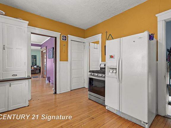 5th image of 206 N Wenona St