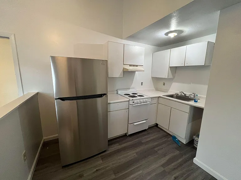 592 Lafayette Rd #6 — Photo 14