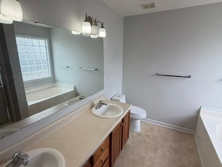 1434 Mingary Ave — Photo 8