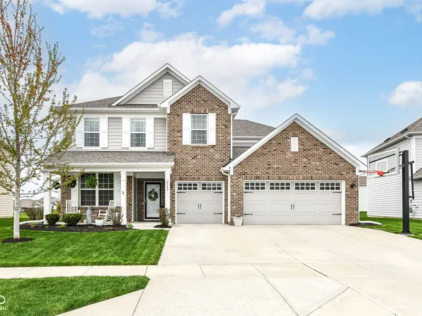 6040 Juniper Ct, Whitestown, IN 46075