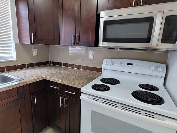 3rd image of 8262 NE 1st Ave APT 2