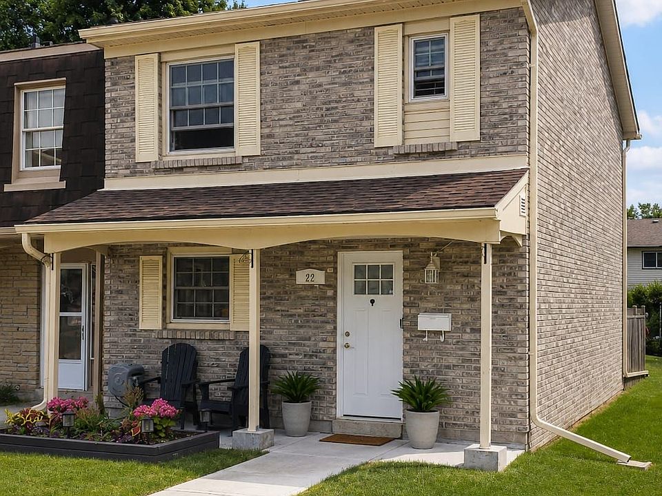 1st image of 580 Eyer Dr #22