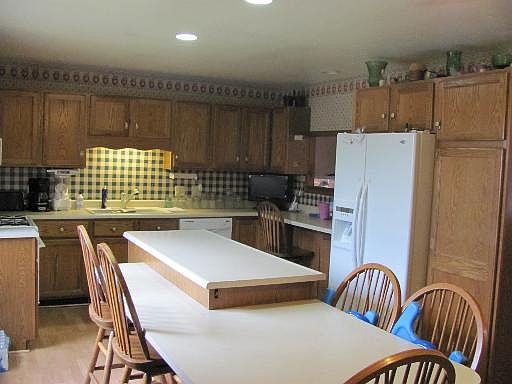 3rd image of 530 E McKinley St