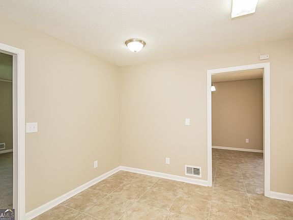 4th image of 6410 Ashdale Dr