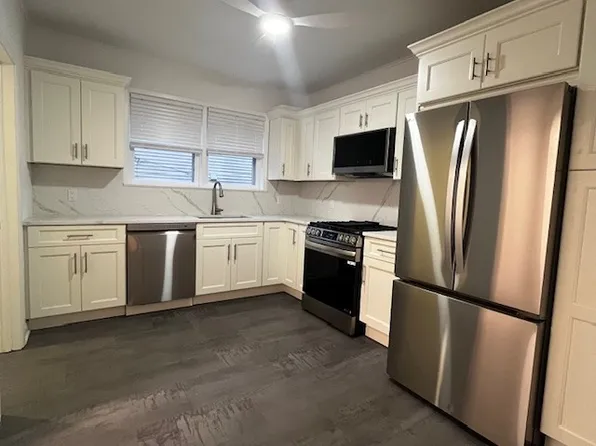 32 Ontario St, Dumont, NJ 07628