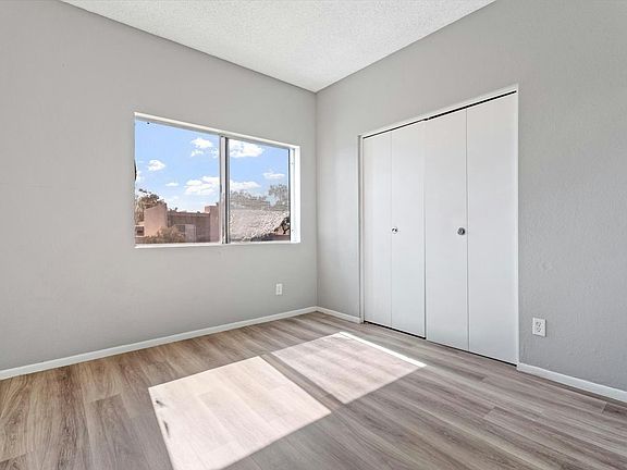 5th image of 2814 E Marconi Ave APT 203